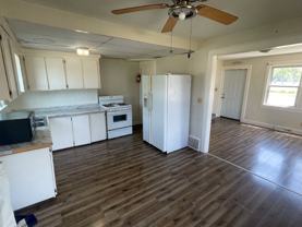 1305 N Danley Sq #1305 - Photo 1 of 1