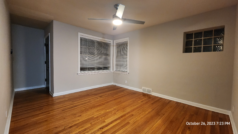 6326 Bancroft Ave #1E - Photo 2 of 6