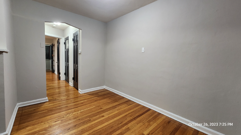 6326 Bancroft Ave #1E - Photo 3 of 6