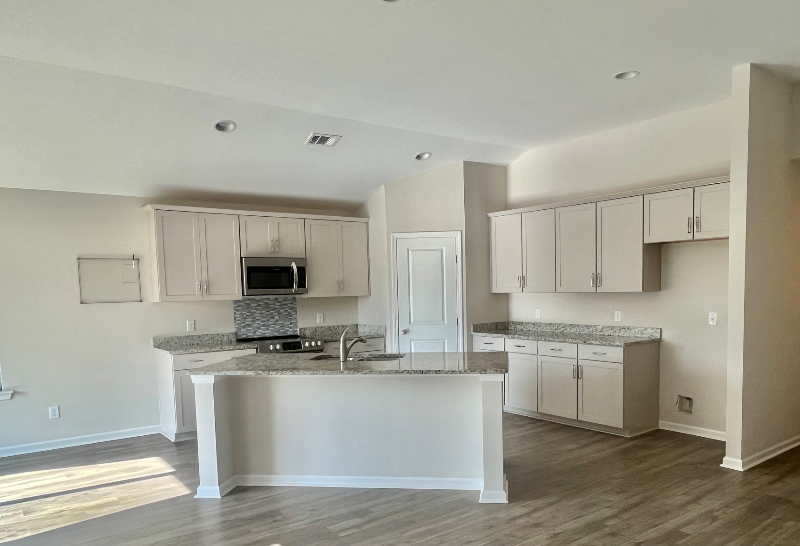138 Whitehaven Rd - Photo 3 of 15