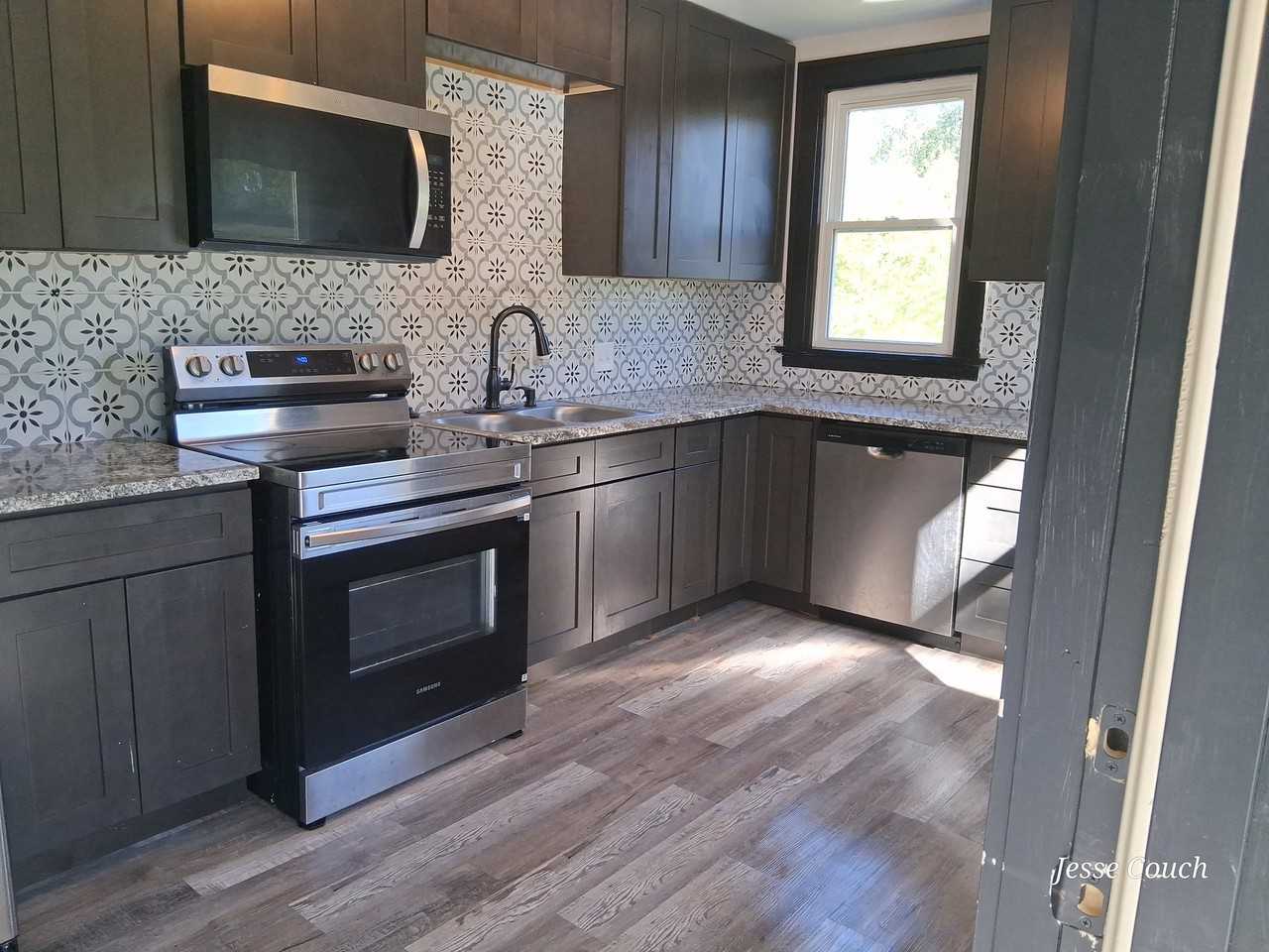 10272 Burlington Rd - Photo 5 of 19