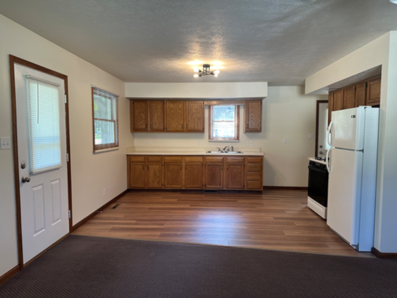 505 S Apple Rd - Photo 4 of 12