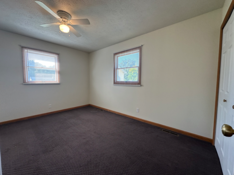 505 S Apple Rd - Photo 7 of 12