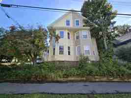 featured image of 79 Kenduskeag Ave