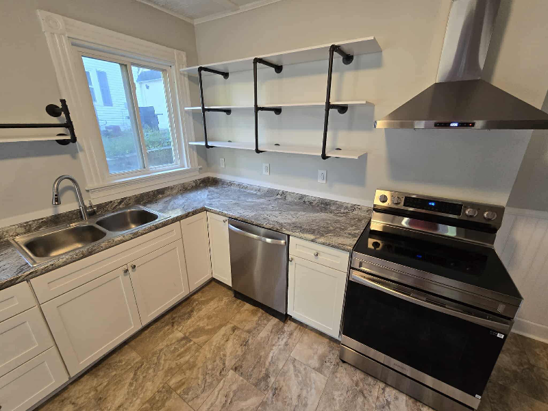 79 Kenduskeag Ave - Photo 3 of 16