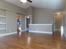 featured image of 5917 N Newport St
