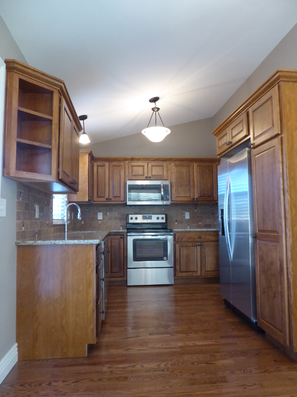 5917 N Newport St - Photo 6 of 17