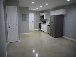 featured image of 824 Ellis Ave #828