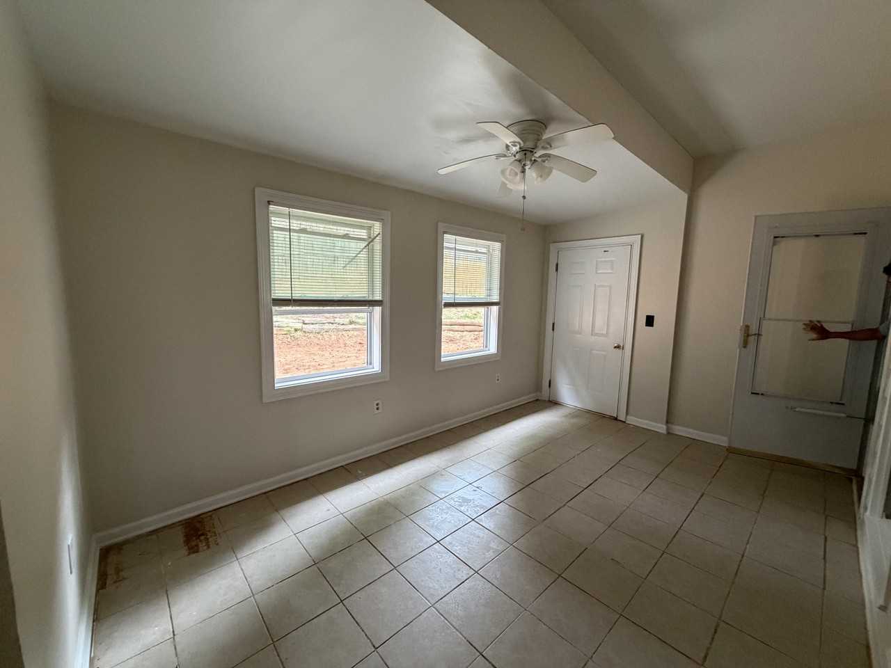 1371 Andrew Ct - Photo 6 of 20