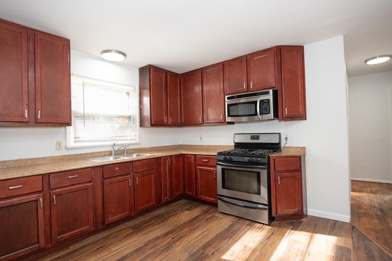 7308 Marge Ave - Photo 5 of 9