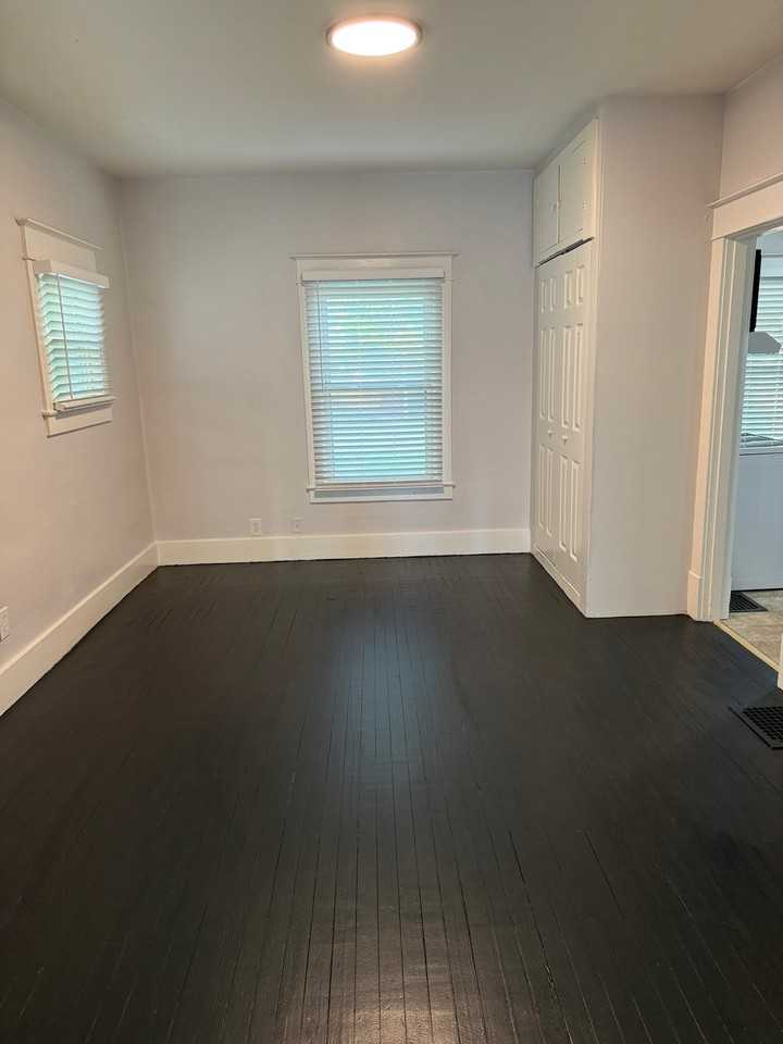 719 Heywood Ave - Photo 4 of 18