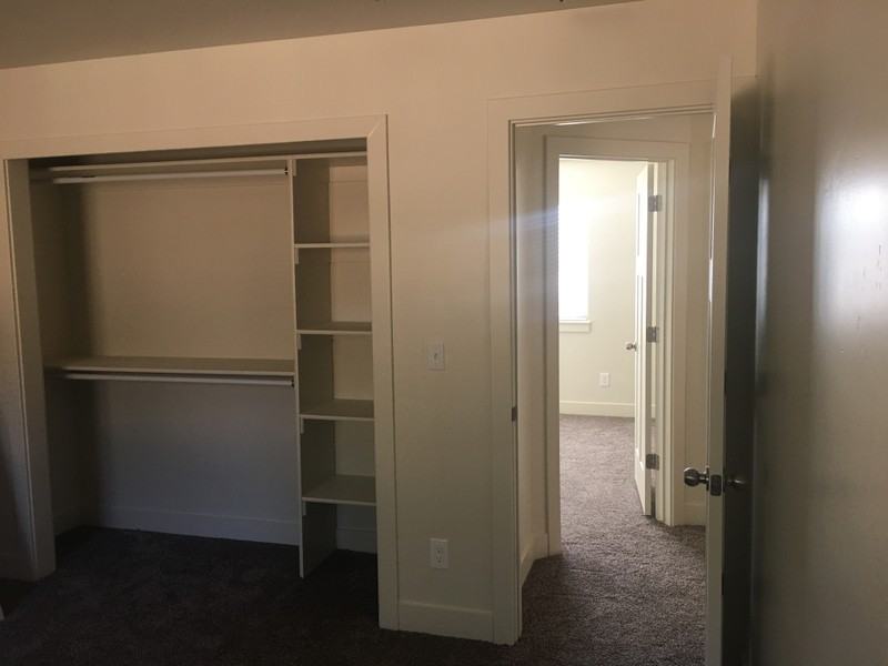 1432 Wild Rose Way - Photo 2 of 28