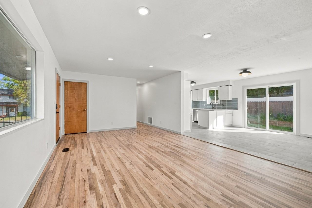 12 Tulane Ave - Photo 4 of 20