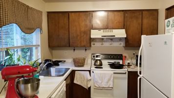 featured image of 1007 Bluff Ave #C