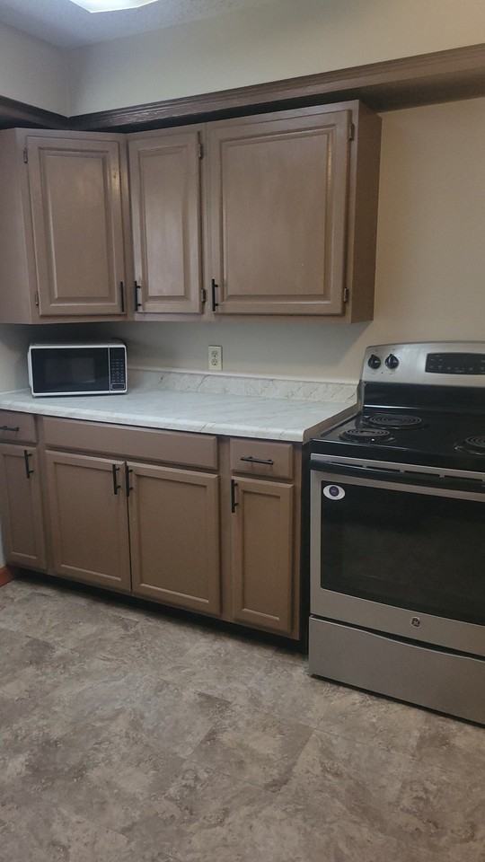 2039 Nw 49th Ter - Photo 3 of 16