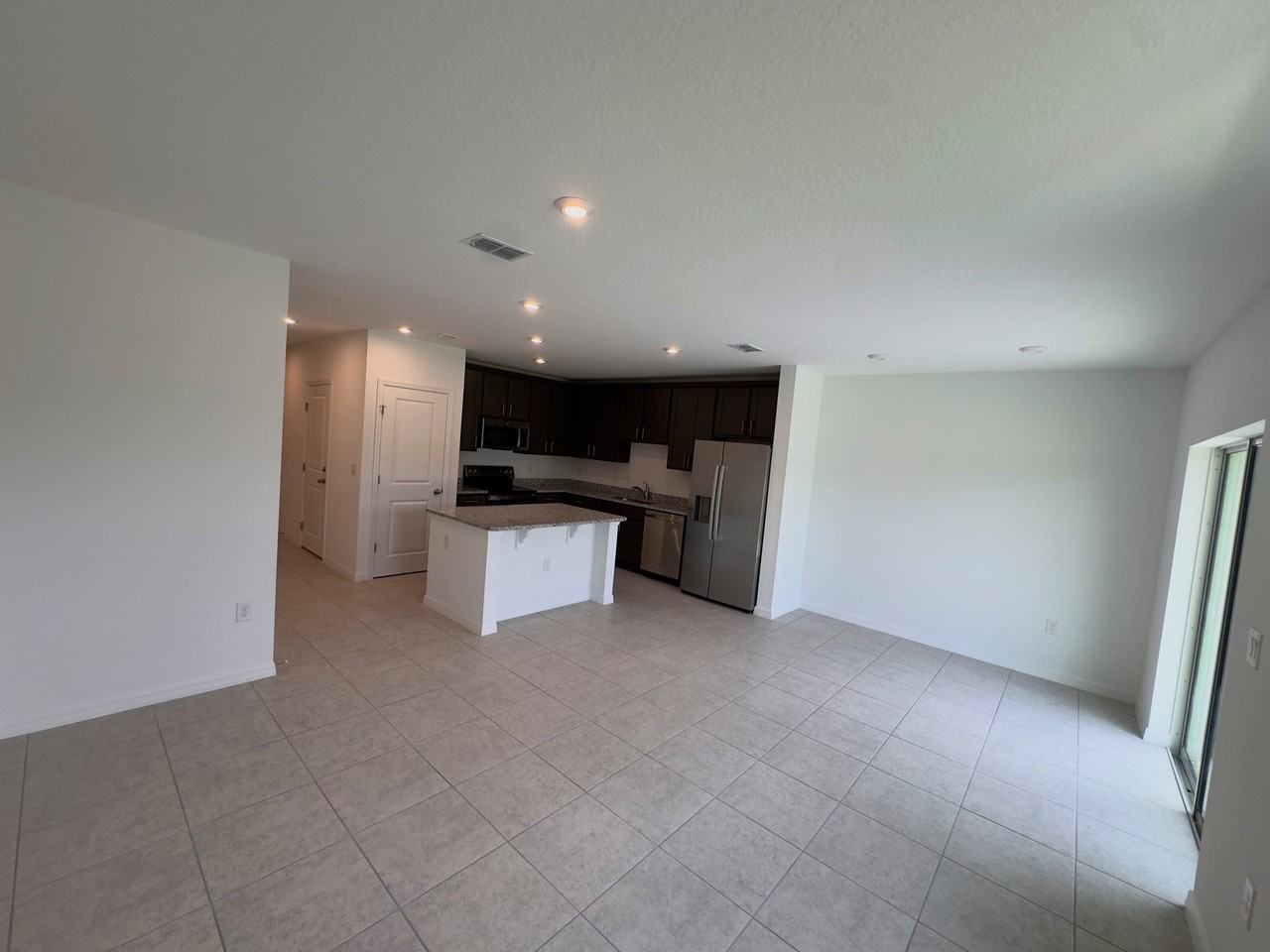 1715 Fan Palm Dr - Photo 7 of 20