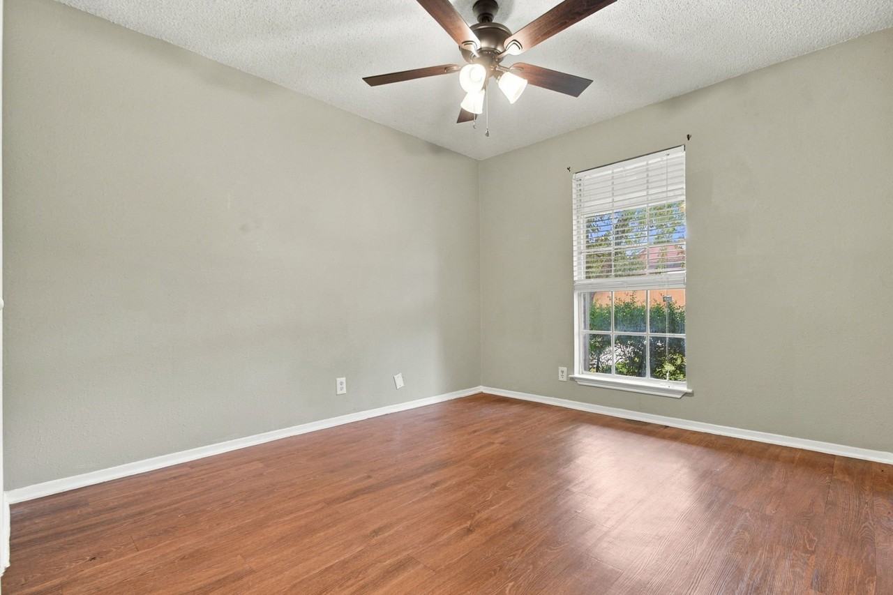 4527 Lakebend West Dr - Photo 5 of 25