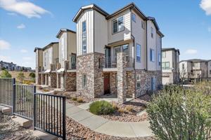 featured image of 1592 Castle Creek Cir
