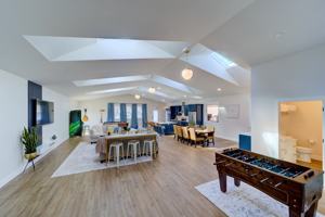 featured image of 2127 W Sherman Blvd