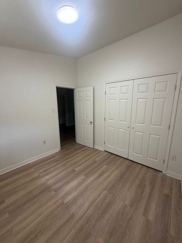 101 Zeta St #1 - Photo 2 of 17