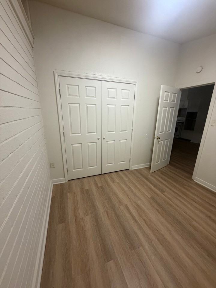 101 Zeta St #1 - Photo 5 of 17