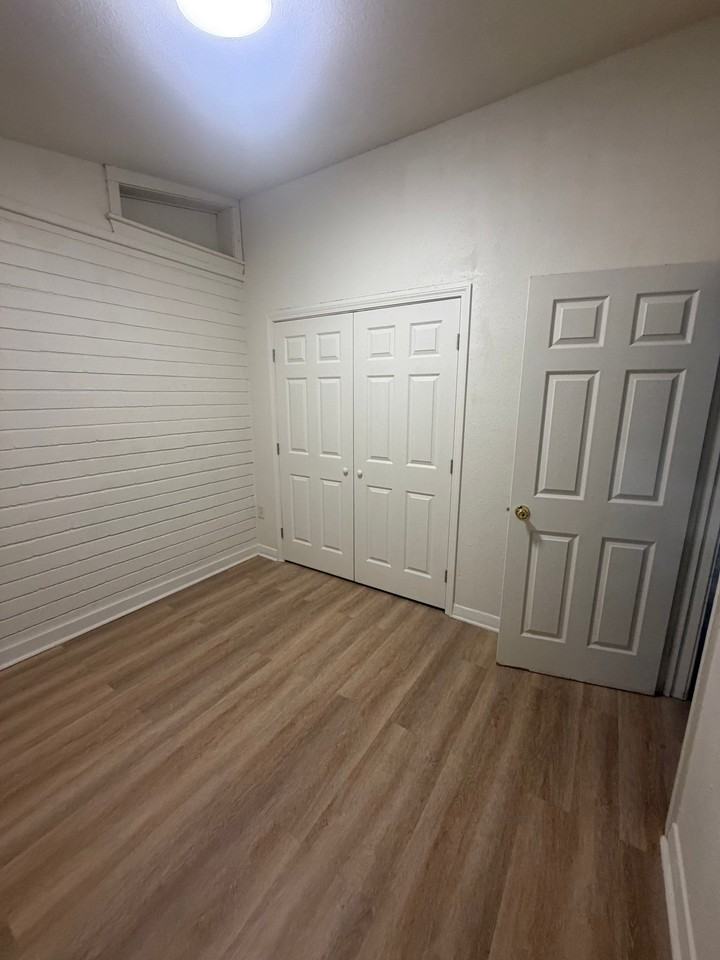 101 Zeta St #1 - Photo 6 of 17