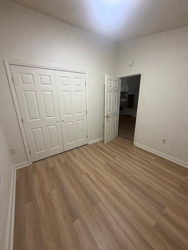101 Zeta St #1 - Photo 7 of 17
