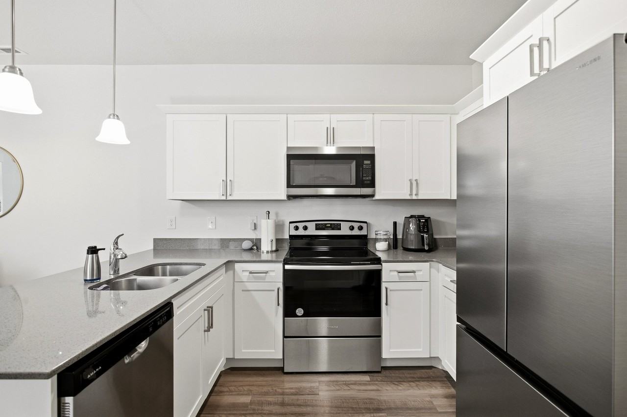 13525 S Poole Dr #B203 - Photo 4 of 20