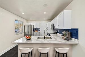 featured image of 520 W 114th Pl
