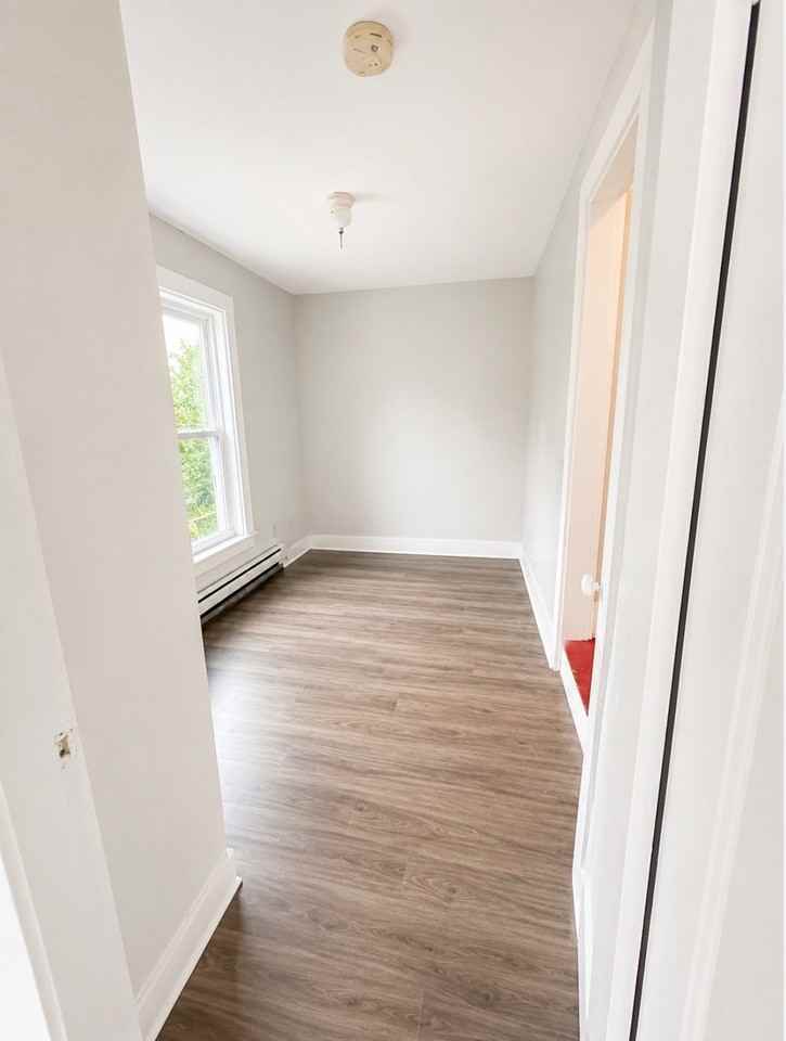 10 Ridge St #2 - Photo 3 of 13