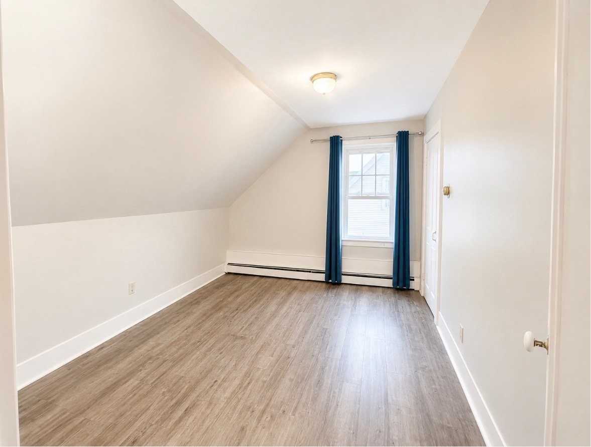 10 Ridge St #2 - Photo 5 of 13