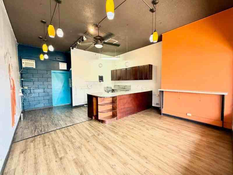 1425 10th Ave - Photo 3 of 6