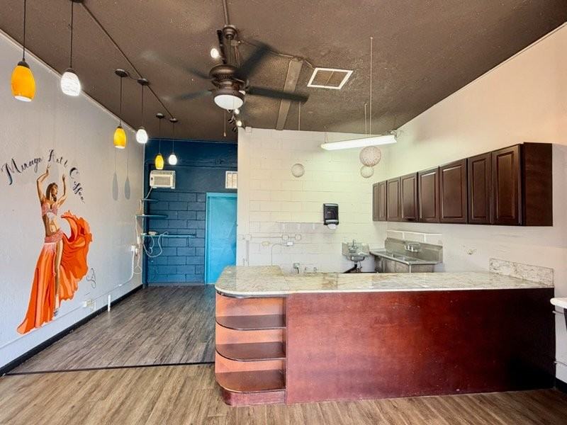 1425 10th Ave - Photo 4 of 6