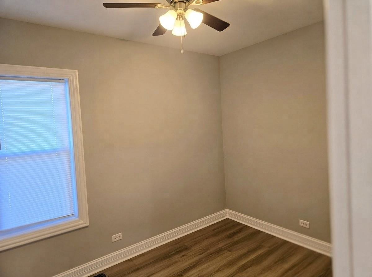 8310 S Buffalo Ave #1 - Photo 4 of 17