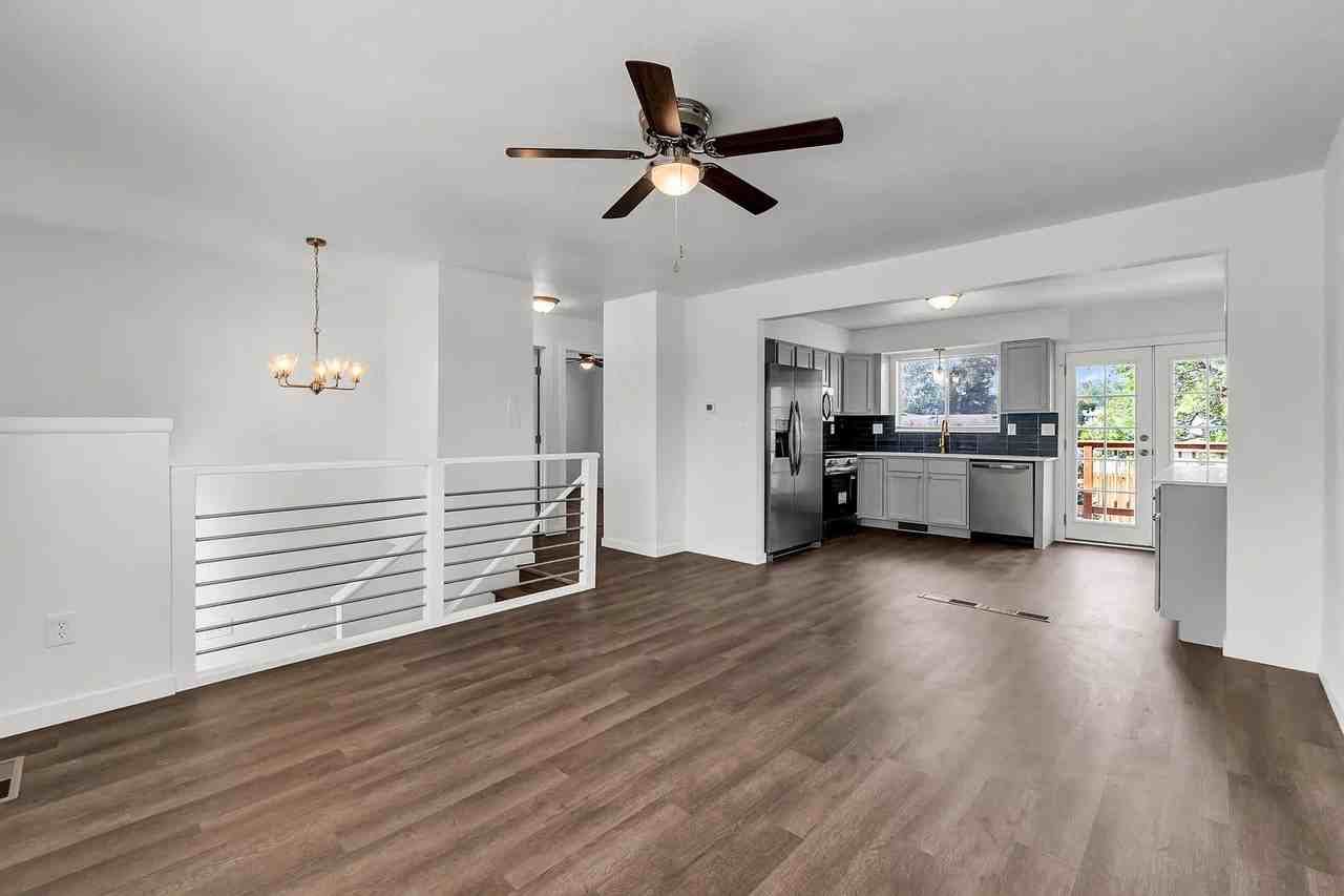 1829 31st St - Photo 6 of 20