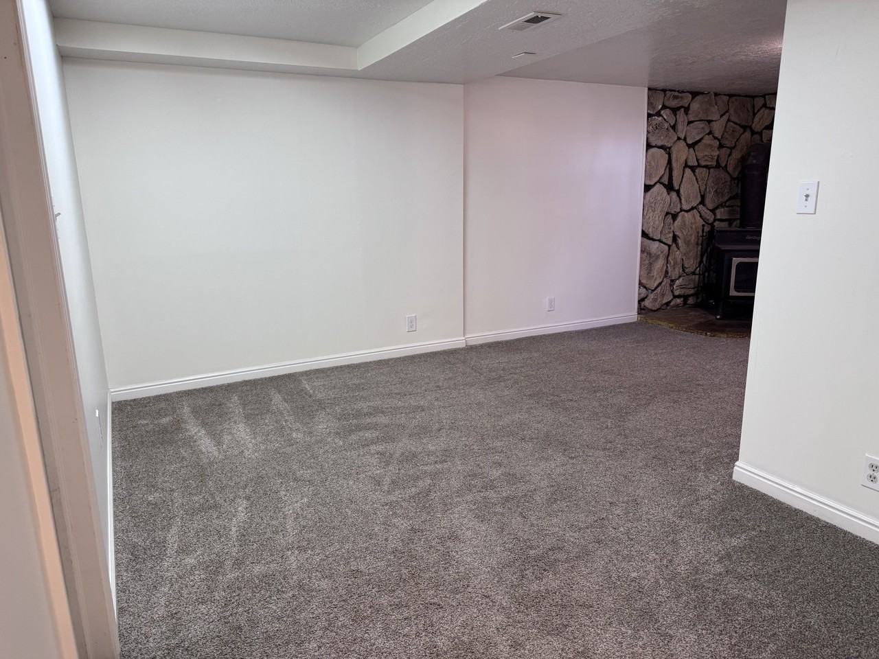 119 Ray St - Photo 2 of 8