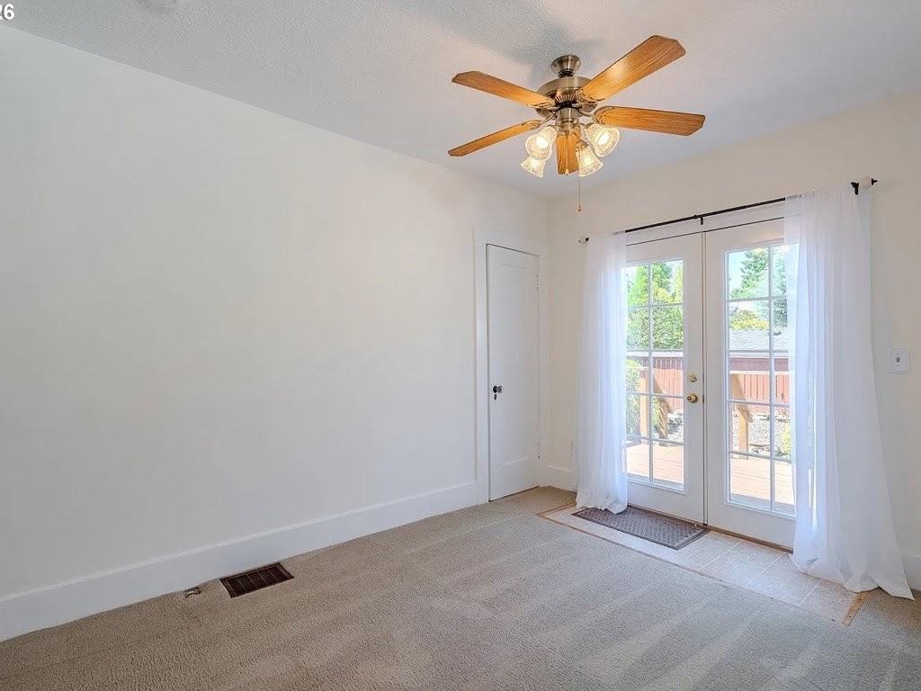 2355 Ne 57th Ave - Photo 6 of 14