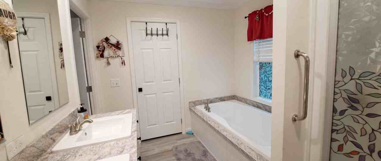 161 Ireland Dr - Photo 4 of 11