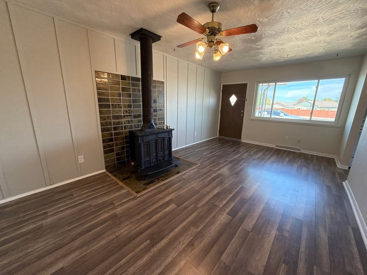 3318 W 4th St #3318 - Photo 3 of 19