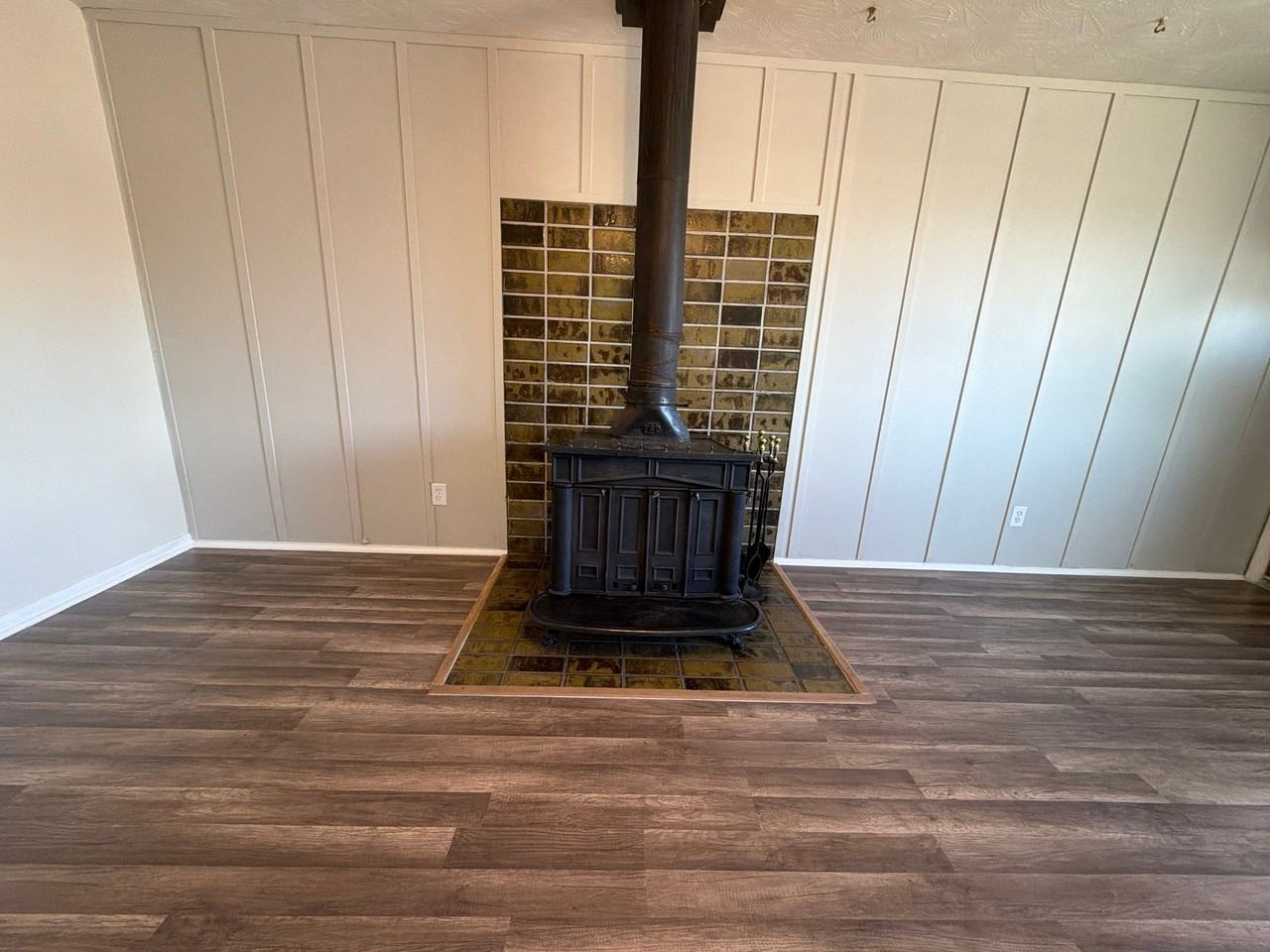 3318 W 4th St #3318 - Photo 5 of 19