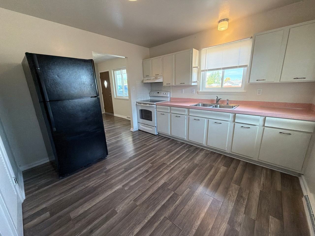 3318 W 4th St #3318 - Photo 7 of 19