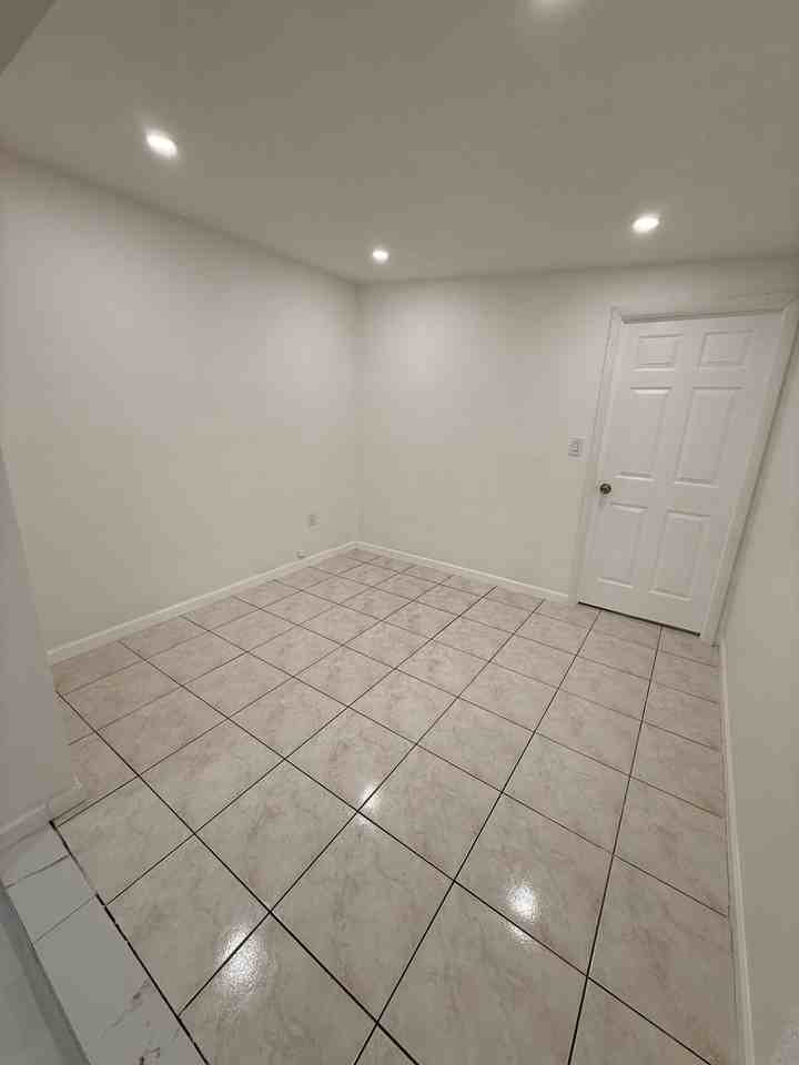 10424 Swst - Photo 6 of 7
