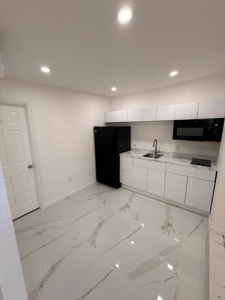 10424 Swst - Photo 7 of 7