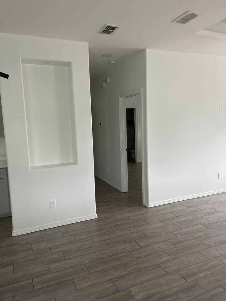 2805 Basil Dr #3 - Photo 2 of 9