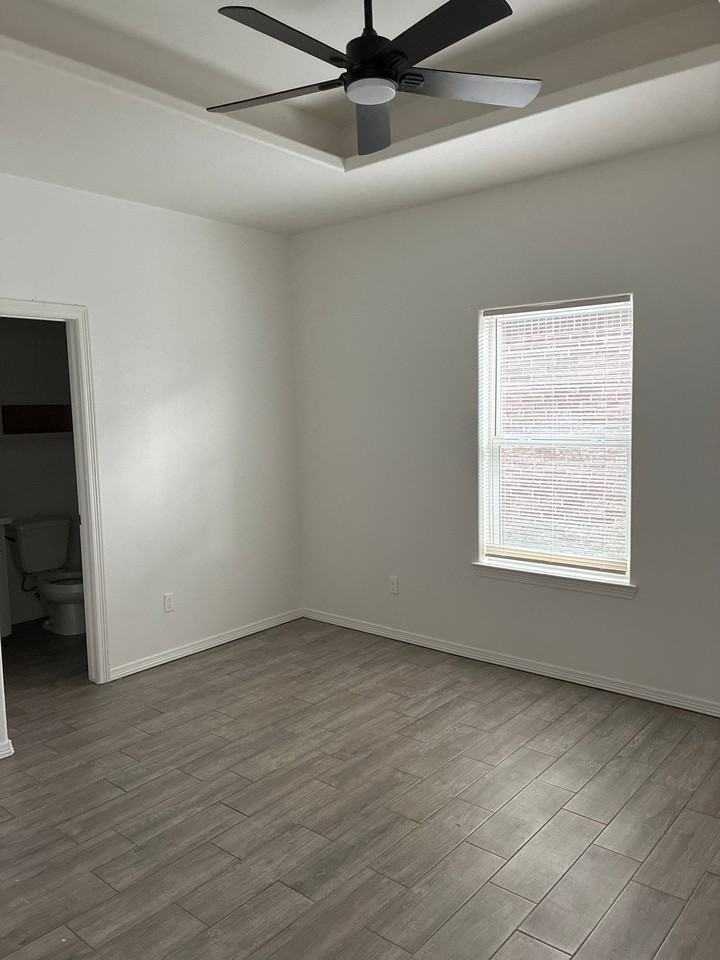 2805 Basil Dr #3 - Photo 3 of 9