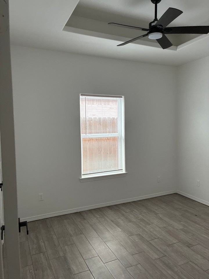 2805 Basil Dr #3 - Photo 6 of 9