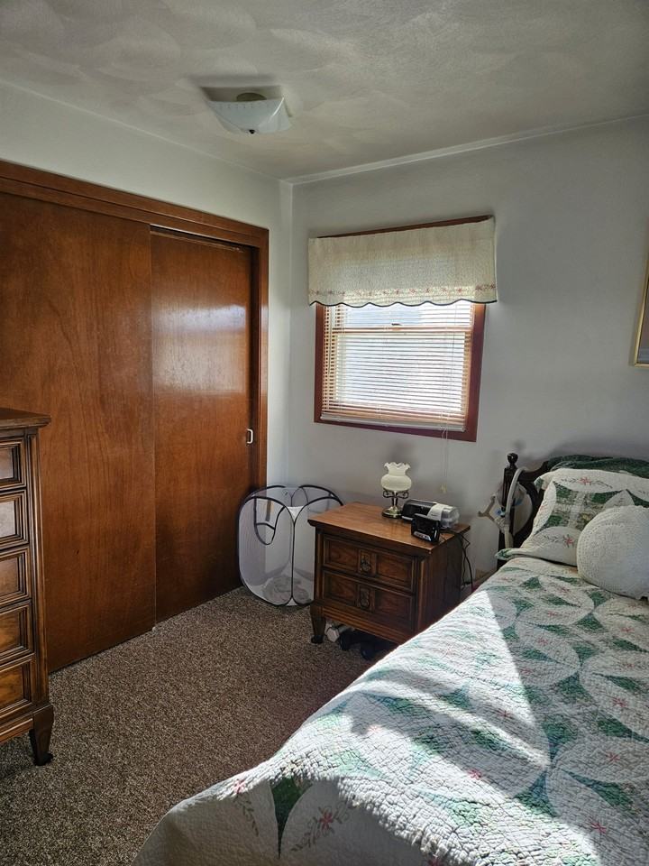 309 5th St - Photo 6 of 8