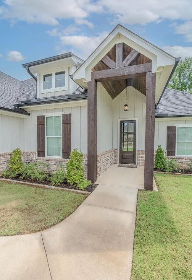 807 Redwing Way - Photo 2 of 20