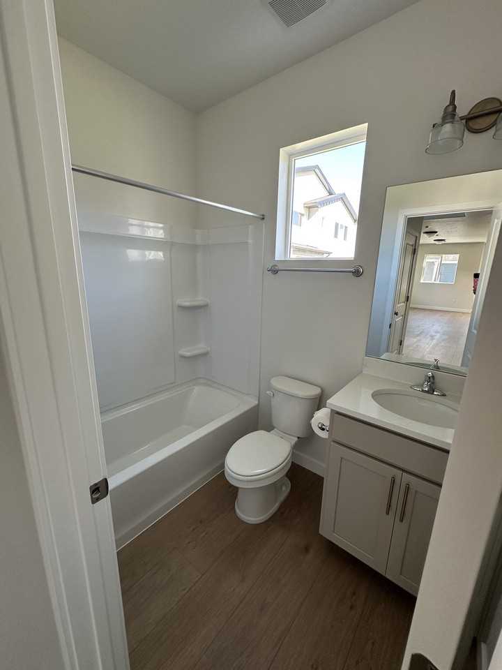741 Westsouth - Photo 5 of 7