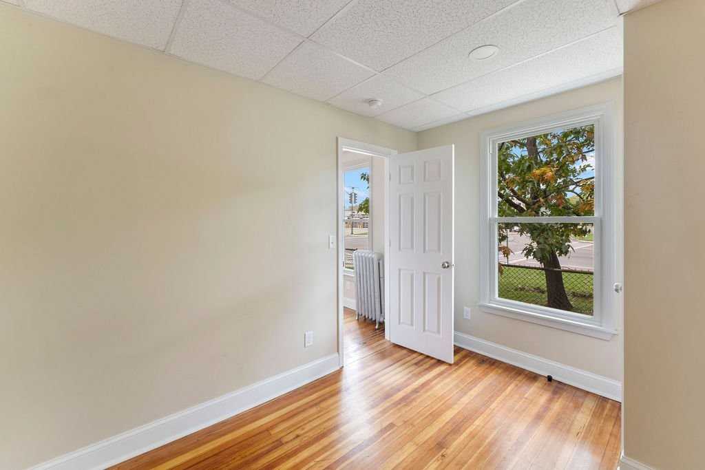 226 Court St #2 - Photo 2 of 10